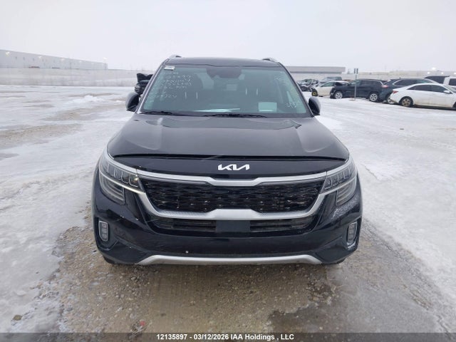 KNDETCA29P7358004 KIA Seltos