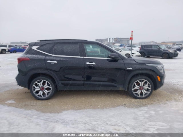 KNDETCA29P7358004 KIA Seltos