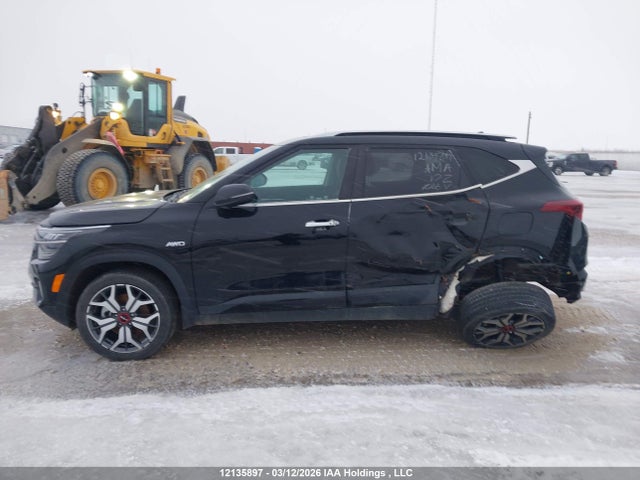 KNDETCA29P7358004 KIA Seltos