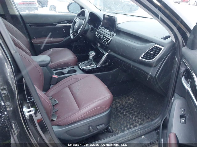 KNDETCA29P7358004 KIA Seltos