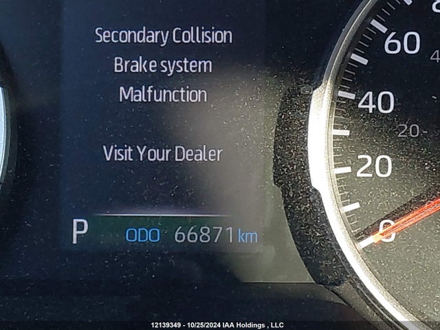 2T3B1RFV0LW109359 Toyota RAV4 LE