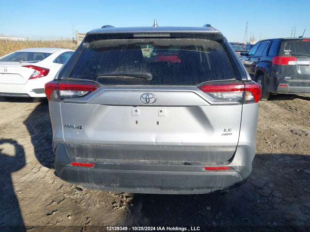 2T3B1RFV0LW109359 Toyota RAV4 LE