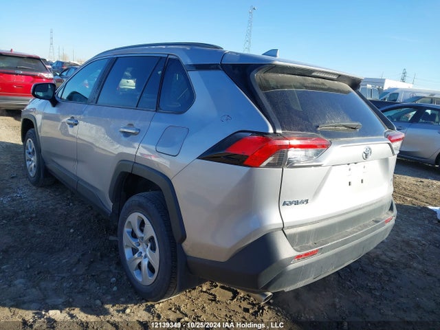 2T3B1RFV0LW109359 Toyota RAV4 LE