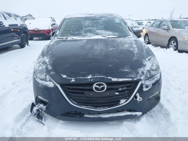 3MZBM1U77FM210026 Mazda pe