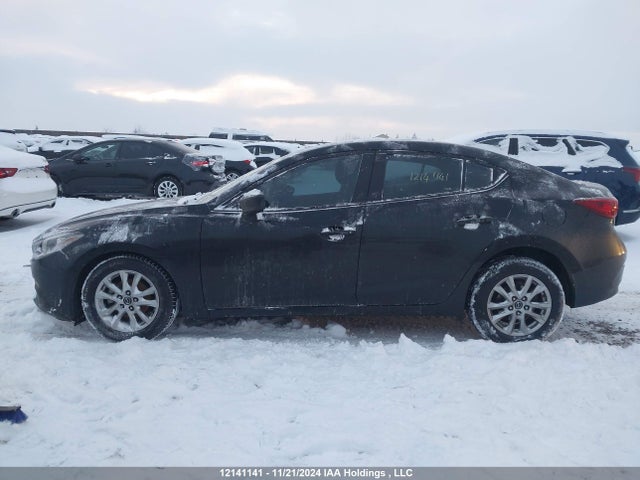 3MZBM1U77FM210026 Mazda pe