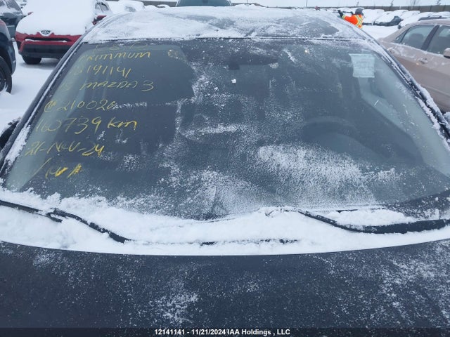 3MZBM1U77FM210026 Mazda pe