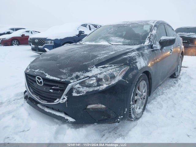 3MZBM1U77FM210026 Mazda pe