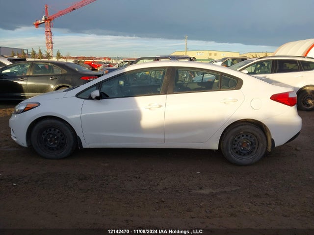 KIA 2014 2014 KNAFK4A68E5245554 Image 15