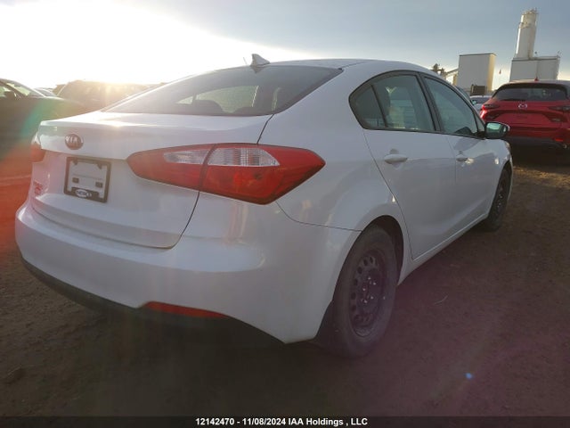 KIA 2014 2014 KNAFK4A68E5245554 Image 4