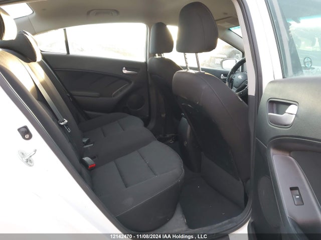 KIA 2014 2014 KNAFK4A68E5245554 Image 8