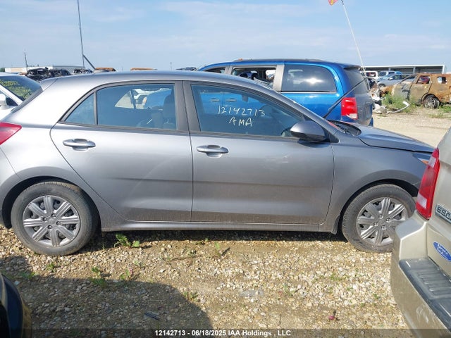 3KPA25AD1ME383165 KIA RIO 5-DOOR
