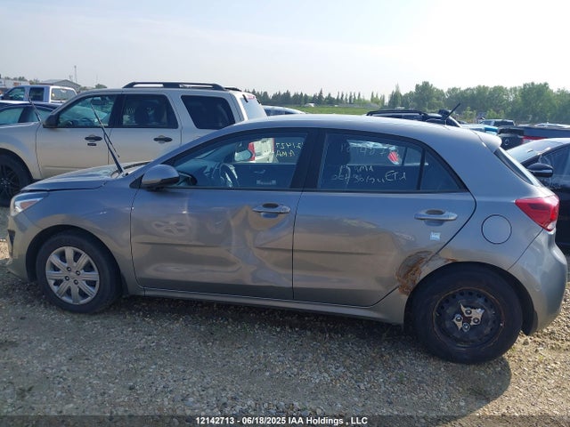 3KPA25AD1ME383165 KIA RIO 5-DOOR