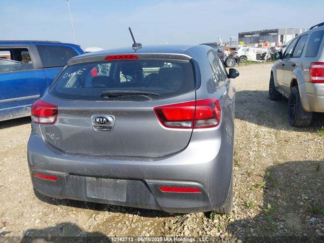 3KPA25AD1ME383165 KIA RIO 5-DOOR
