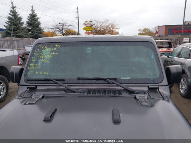 1C4HJXEN1LW318496 Jeep Wrangler Unlimited Sahara
