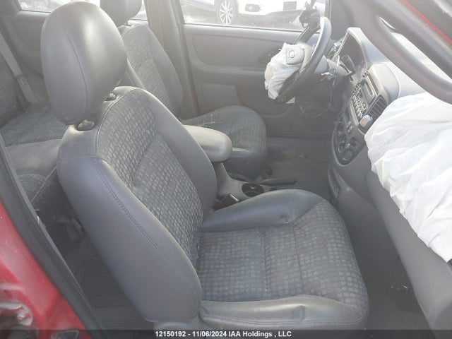 12150192 :رقم المزاد ، 1FMYU02122KD08318 vin ، 2002 Ford Escape مزاد بيع