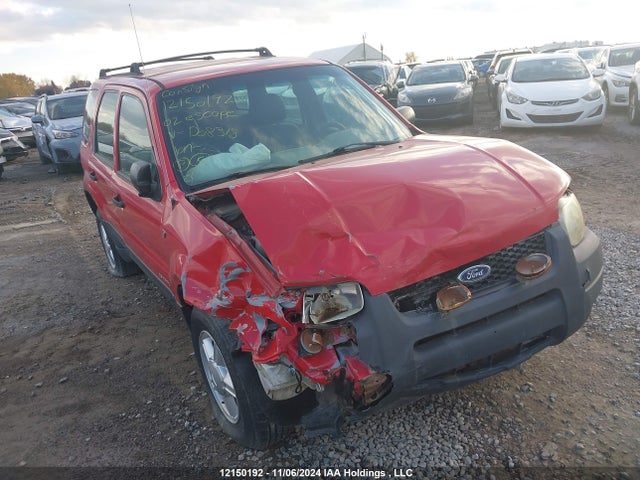 12150192 :رقم المزاد ، 1FMYU02122KD08318 vin ، 2002 Ford Escape مزاد بيع
