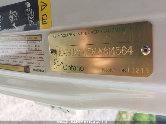 1C4HJXFG5MW814564 Jeep 2021