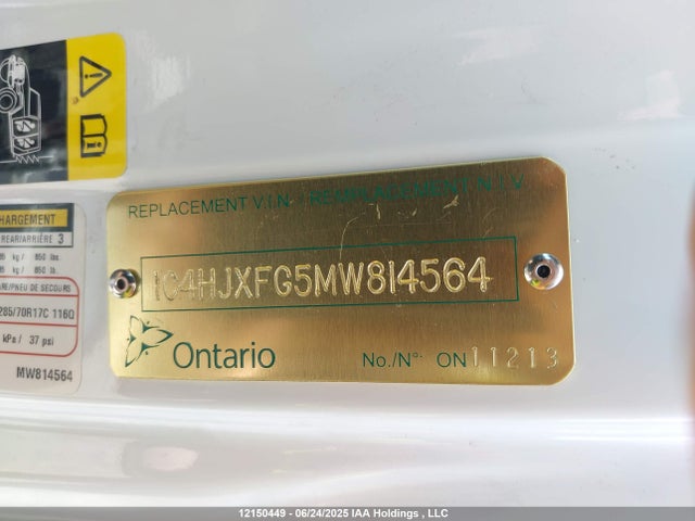 1C4HJXFG5MW814564 Jeep 2021