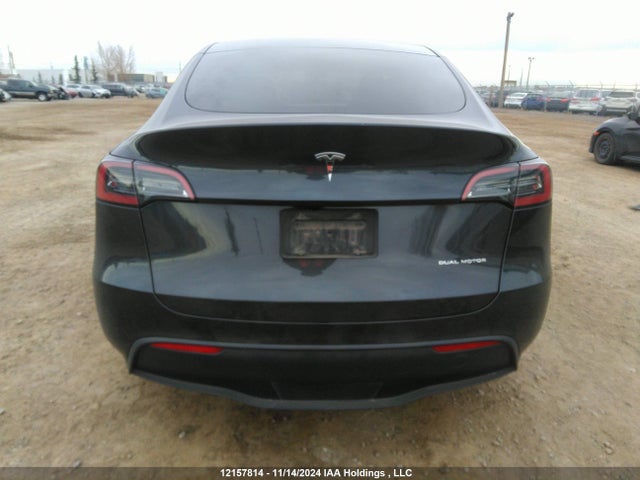 7SAYGAEE4RF040771 Tesla Model Y