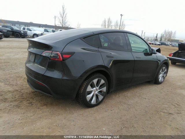 7SAYGAEE4RF040771 Tesla Model Y