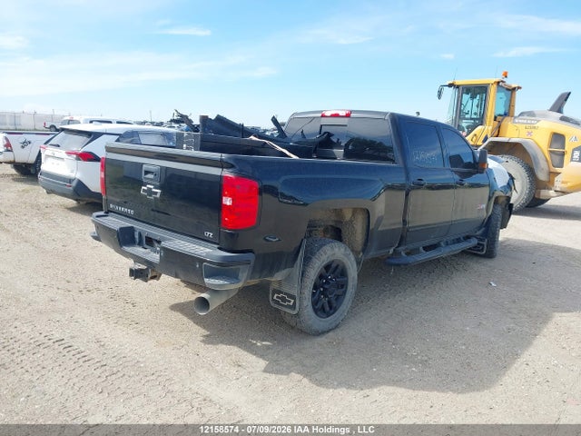 1GC1KWEY5JF285308 Chevrolet Silverado K2500 Heavy Duty Ltz