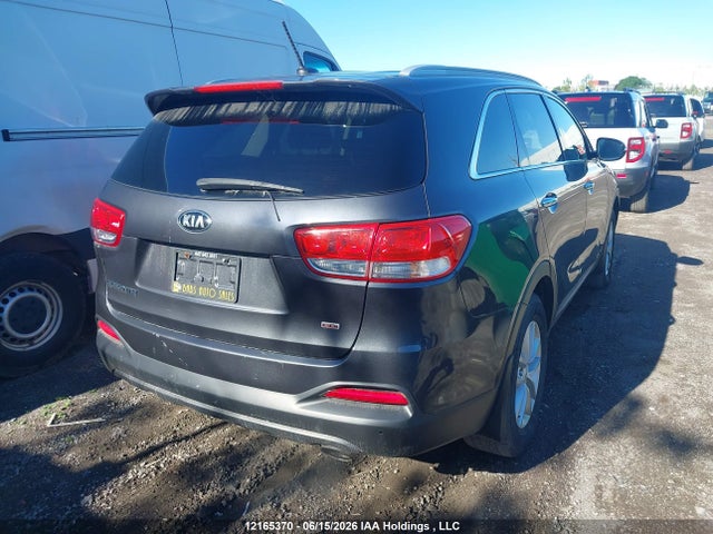 12165370 :رقم المزاد ، 5XYPG4A33GG084572 vin ، 2016 Kia Sorento مزاد بيع