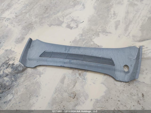 Tesla Model Y 2023 7SAYGDEE4PF586033 Image 12