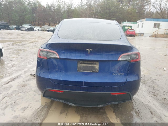 Tesla Model Y 2023 7SAYGDEE4PF586033 Image 17
