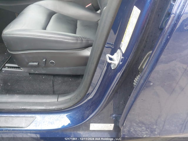 Tesla Model Y 2023 7SAYGDEE4PF586033 Image 18