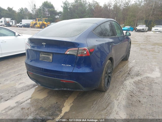 Tesla Model Y 2023 7SAYGDEE4PF586033 Image 4