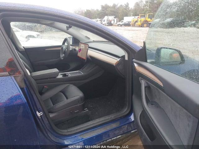Tesla Model Y 2023 7SAYGDEE4PF586033 Image 5