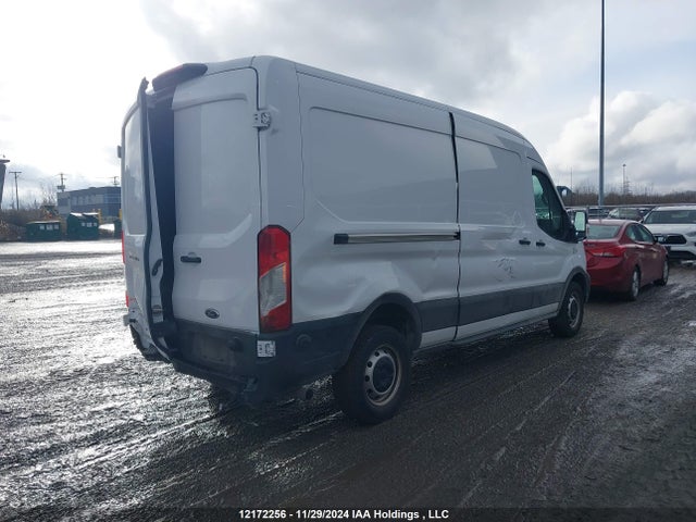 1FTBR1C8XRKA08825 Ford Transit T-250