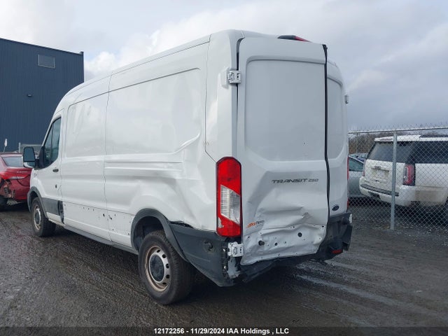 1FTBR1C8XRKA08825 Ford Transit T-250