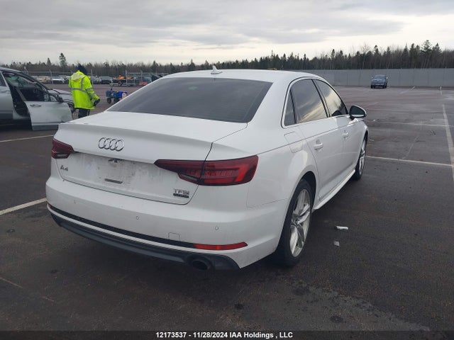 WAUCNAF42JN004373 Audi 2018