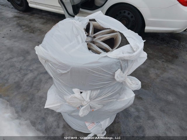 WDDGF8AB3EA951490 Mercedes-Benz C-Class