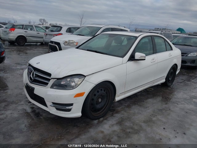 WDDGF8AB3EA951490 Mercedes-Benz C-Class
