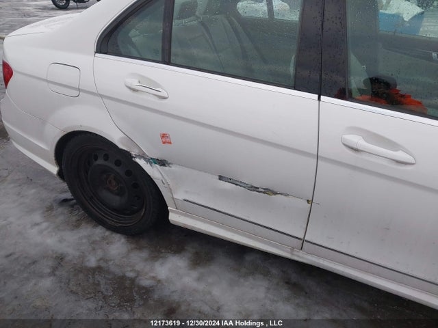 WDDGF8AB3EA951490 Mercedes-Benz C-Class