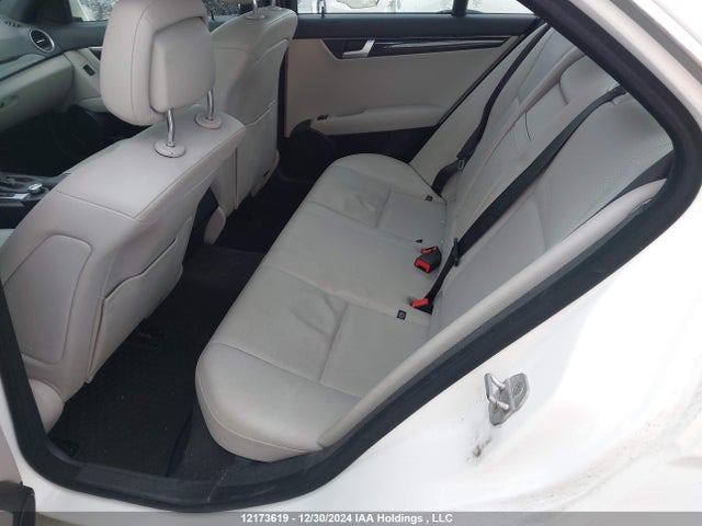 WDDGF8AB3EA951490 Mercedes-Benz C-Class