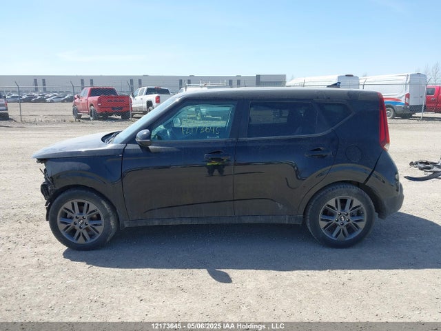 KNDJ33AU6M7755018 KIA Soul