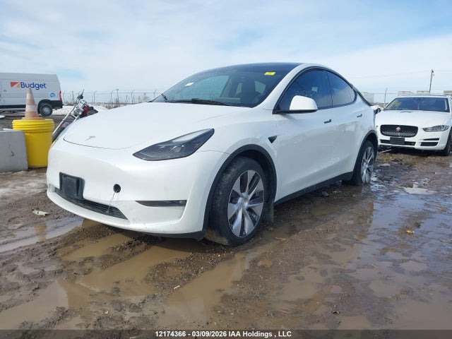 Tesla Model Y 2022 7SAYGAEE7NF531605 Image 2