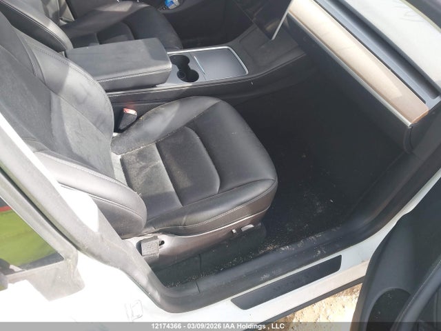 Tesla Model Y 2022 7SAYGAEE7NF531605 Image 5
