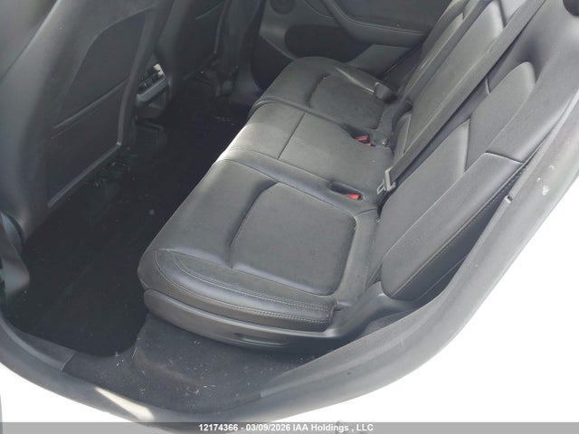 Tesla Model Y 2022 7SAYGAEE7NF531605 Image 8