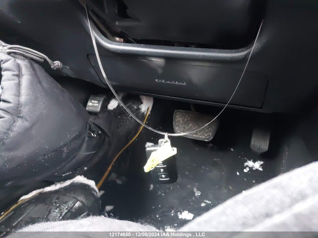 12174650 :رقم المزاد ، 4T1BF1FK5HU723087 vin ، 2017 Toyota Camry Xse مزاد بيع