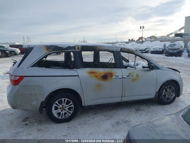 12175096 :رقم المزاد ، 5FNRL5H67BB507132 vin ، 2011 Honda Odyssey مزاد بيع