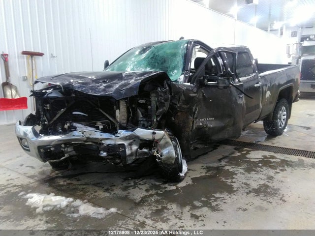 GMC lml 2015 1GT423E8XFF174000 Image 2