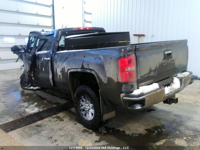 GMC lml 2015 1GT423E8XFF174000 Image 3