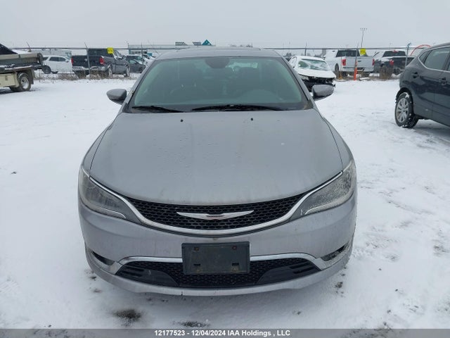 12177523 :رقم المزاد ، 1C3CCCCG3FN515900 vin ، 2015 Chrysler 200 Limited مزاد بيع
