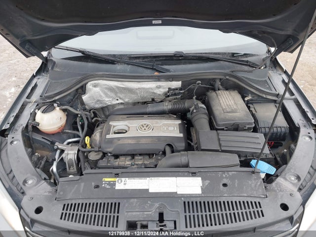 WVGJV7AX2FW581285 Volkswagen 2015
