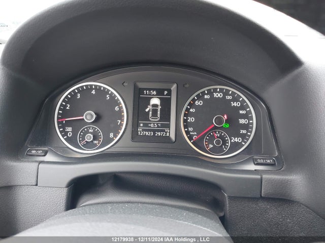 WVGJV7AX2FW581285 Volkswagen 2015