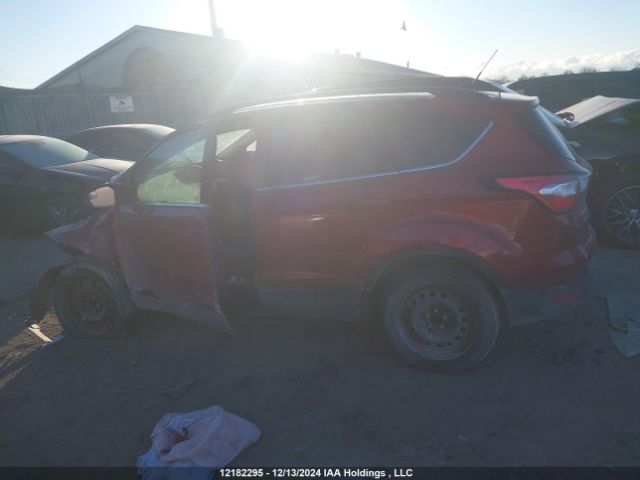 1FMCU9H95JUC22645 Ford ESCAPE SEL